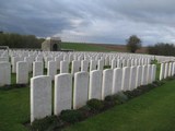 Bulls Road Cemetery, Flers.jpg Bulls Road Cemetery, Flers.jpg