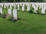 Carnoy Military Cemetery 5.jpg