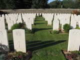 Cerisy-Gailly Military Cemetery 10.jpg Cerisy-Gailly Military Cemetery 10.jpg