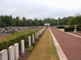 Conde-sur-lEscaut Communal Cemetery.jpg