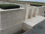 Feuchy Chapel British Cemetery 1.jpg