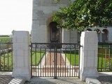 Le Touret Memorial and Military Cemetery 1.jpg Le Touret Memorial and Military Cemetery 1.jpg