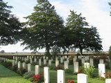 Le Touret Memorial and Military Cemetery 12.jpg Le Touret Memorial and Military Cemetery 12.jpg