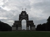 Thiepval Memorial 21.jpg
