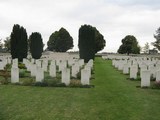 Vieille Chapelle New Military Cemetery 4.jpg