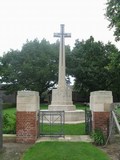 Vlamertinghe CWGC New Military Cemetery 4.jpg